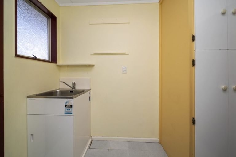 Photo of property in 1/25 Tahurangi Place, Spotswood, New Plymouth, 4310