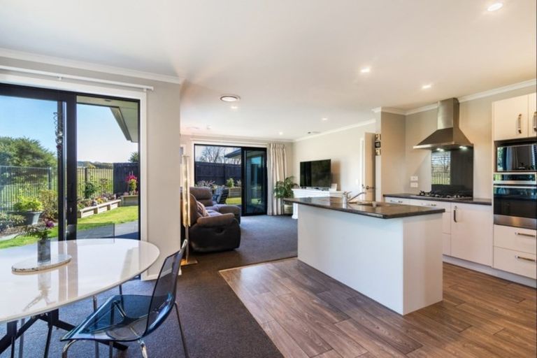 Photo of property in 48 Huka Heights Drive, Rangatira Park, Taupo, 3330