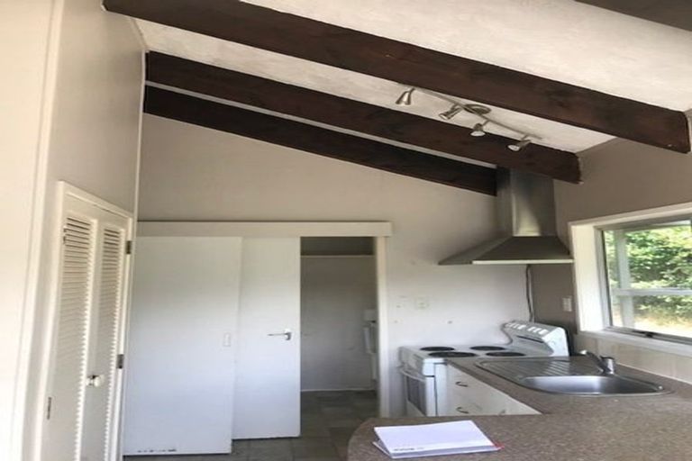 Photo of property in 2/10 Waratah Street, Birkenhead, Auckland, 0626