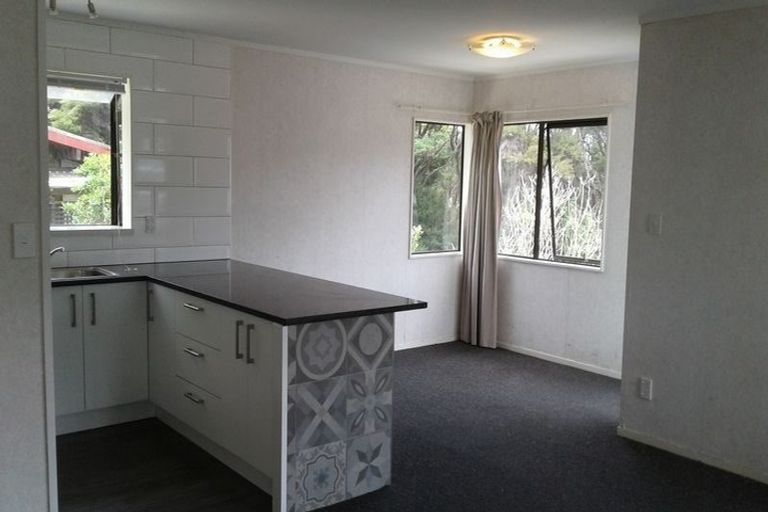 Photo of property in 20 Thistledew Place, Bayview, Auckland, 0629