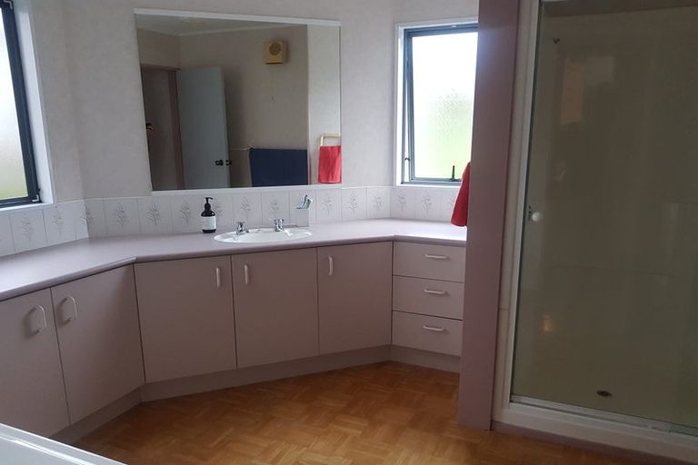 Photo of property in 15 Augusta Place, Te Kamo, Whangarei, 0112