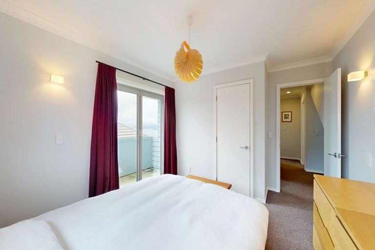 Photo of property in 15 Monteith Grove, Brooklyn, Wellington, 6021