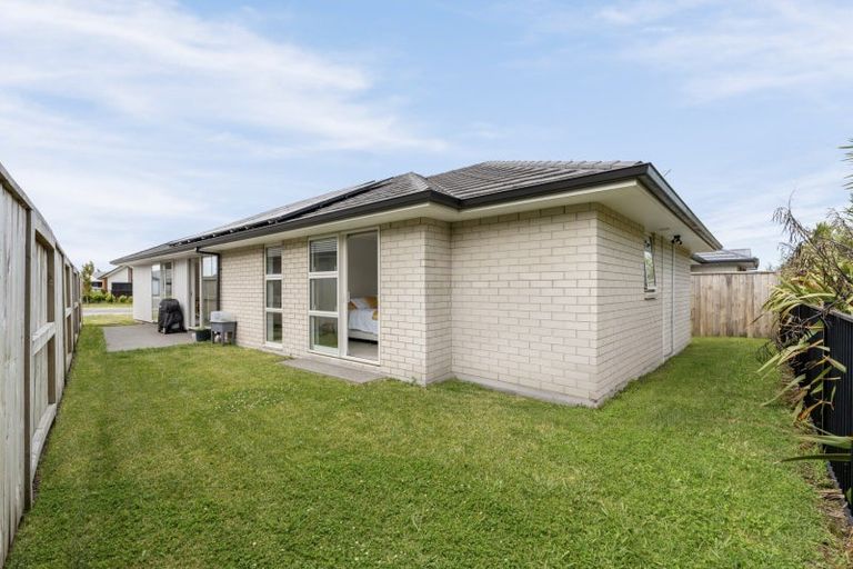 Photo of property in 83 Hills View Drive, Papamoa, 3118