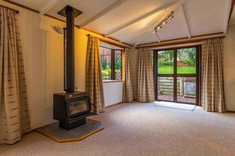 Photo of property in 72a Beach Road, Mellons Bay, Auckland, 2014