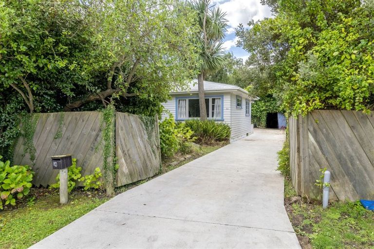 Photo of property in 84 Rangiuru Road, Otaki Beach, Otaki, 5512