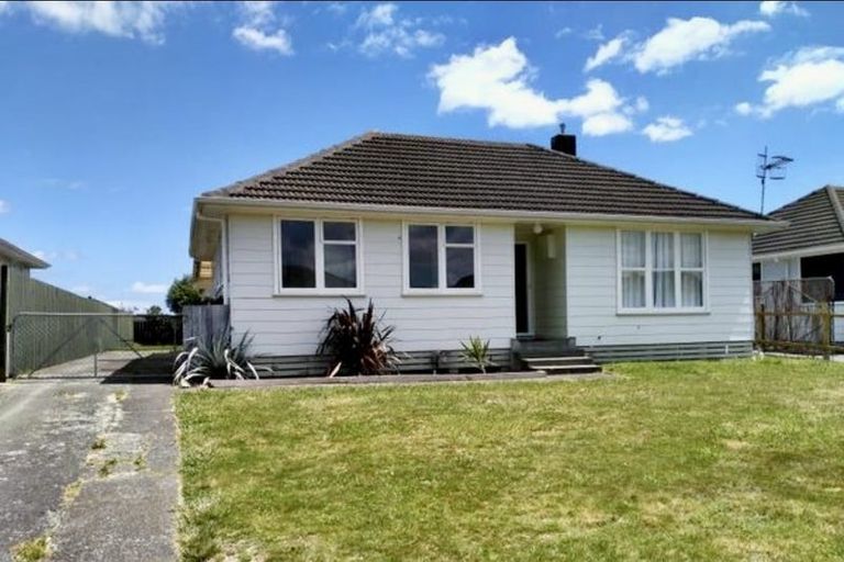 Photo of property in 30 Awatea Street, Levin, 5510