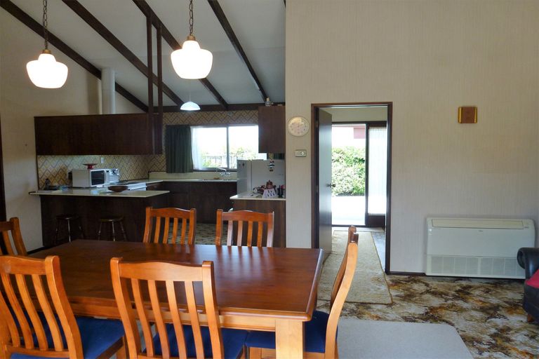 Photo of property in 16 Arnott Street, Alexandra, 9320