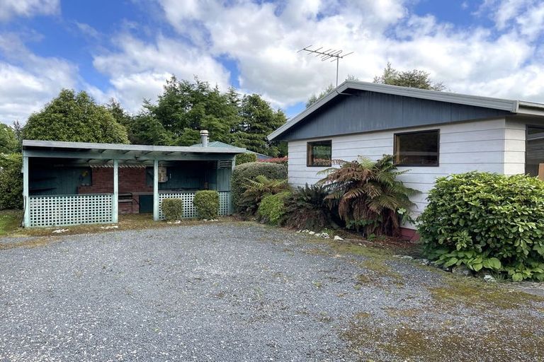 Photo of property in 17 Halsey Street, Clinton, 9534