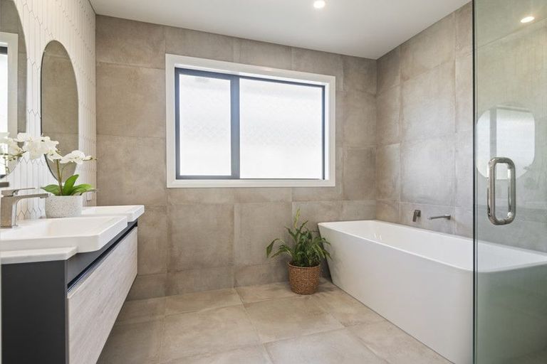 Photo of property in 20 Silicon Way, Fitzherbert, Palmerston North, 4410