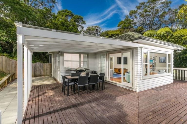 Photo of property in 9 The Close, Greenhithe, Auckland, 0632