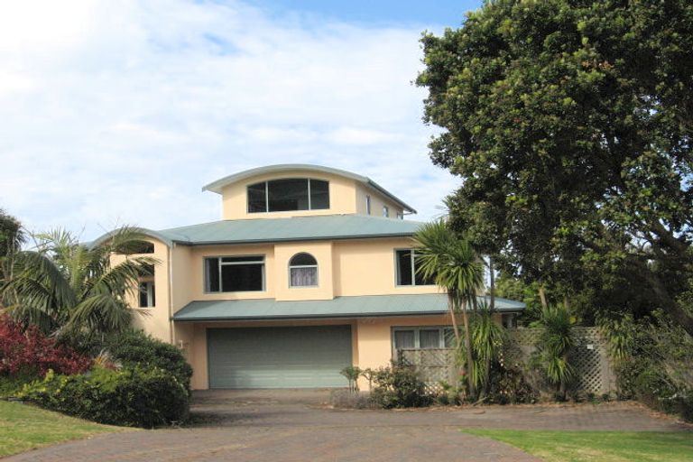 Photo of property in 221 Paku Drive, Tairua, 3508