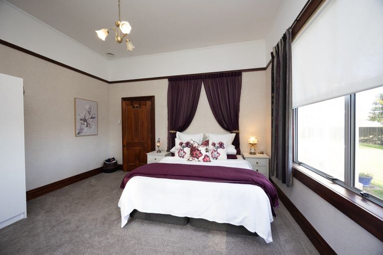 Photo of property in 658 Roberts Line, Kelvin Grove, Palmerston North, 4470