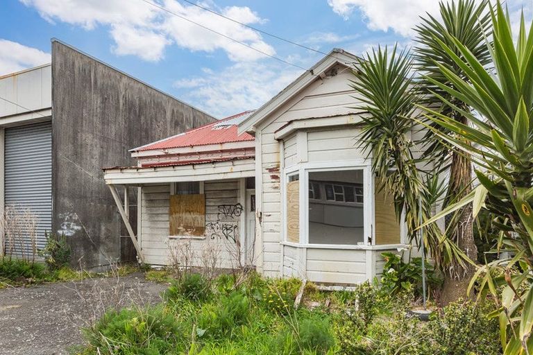 Photo of property in 74 Victoria Street, Petone, Lower Hutt, 5012