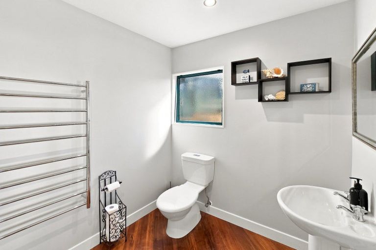 Photo of property in Signal Stn Road, Pouto, Te Kopuru, 0391