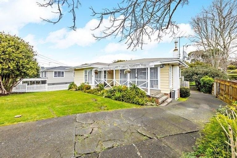 Photo of property in 23 Beaumonts Way, Manurewa, Auckland, 2102