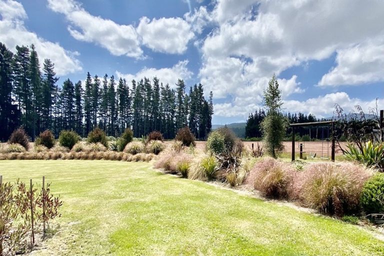 Photo of property in 83 Smarts Road, Loburn, Rangiora, 7472