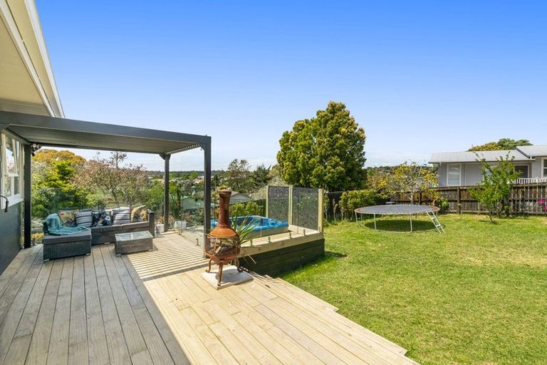Photo of property in 25 Japonica Drive, Beach Haven, Auckland, 0626