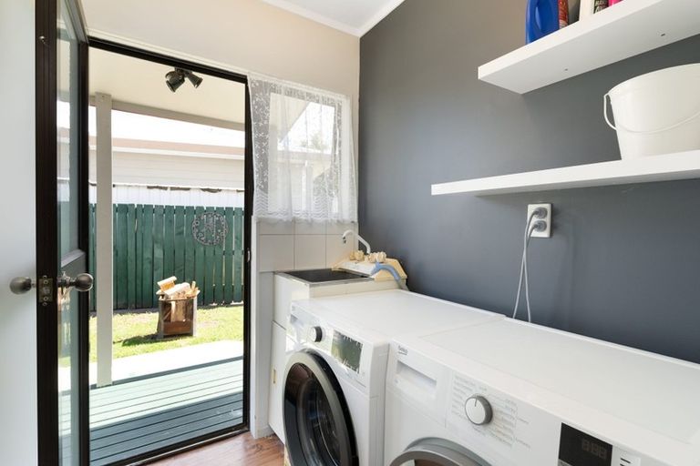 Photo of property in 60 Atuaroa Avenue, Te Puke, 3119