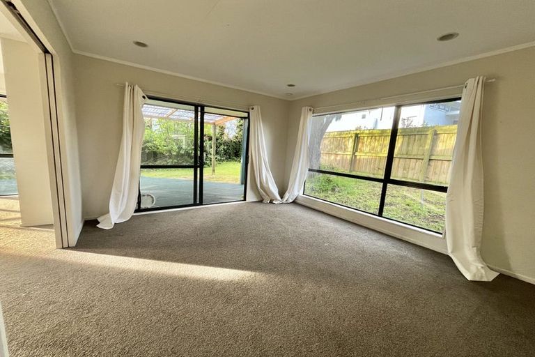 Photo of property in 40a Redoubt Road, Goodwood Heights, Auckland, 2105