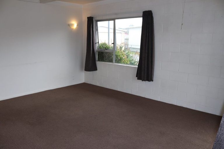 Photo of property in 2/23 Claymore Street, Manurewa, Auckland, 2102