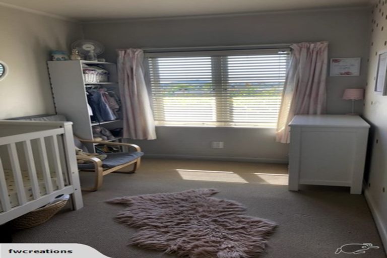 Photo of property in 57 Onewa Road, Northcote, Auckland, 0627