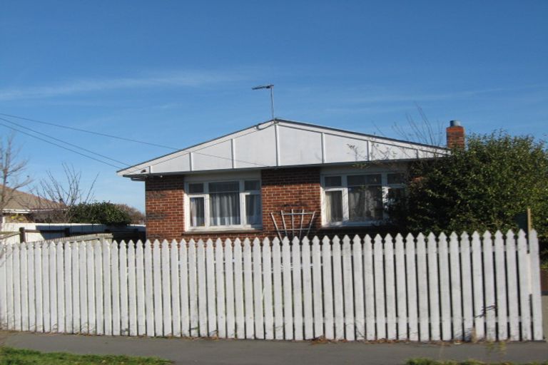 Photo of property in 1/74 Baker Street, New Brighton, Christchurch, 8083