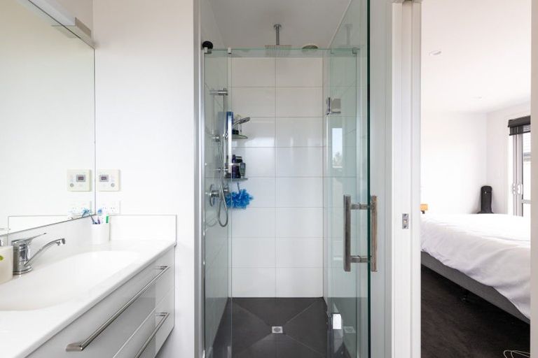 Photo of property in 11a Cutfield Street, Inglewood, 4330