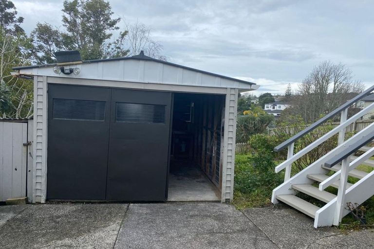 Photo of property in 101 Stanley Road, Glenfield, Auckland, 0629