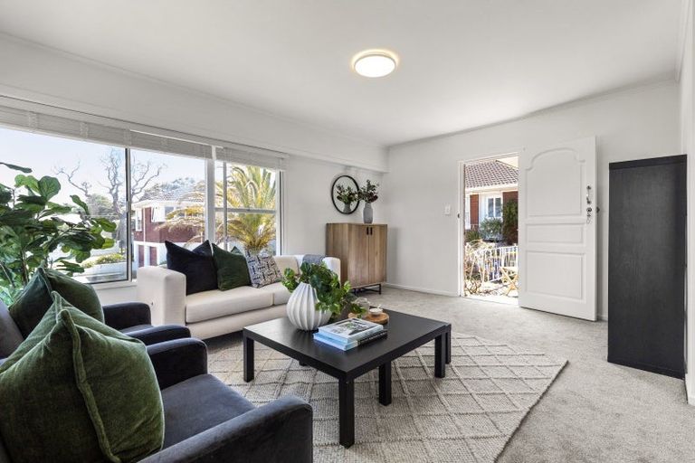 Photo of property in 6/40 Lake Road, Narrow Neck, Auckland, 0624