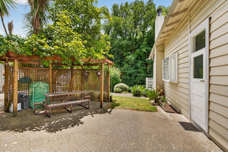 Photo of property in 10 Milton Road, Bluff Hill, Napier, 4110