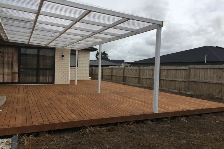 Photo of property in 6 Kohia Way, Huapai, Kumeu, 0810