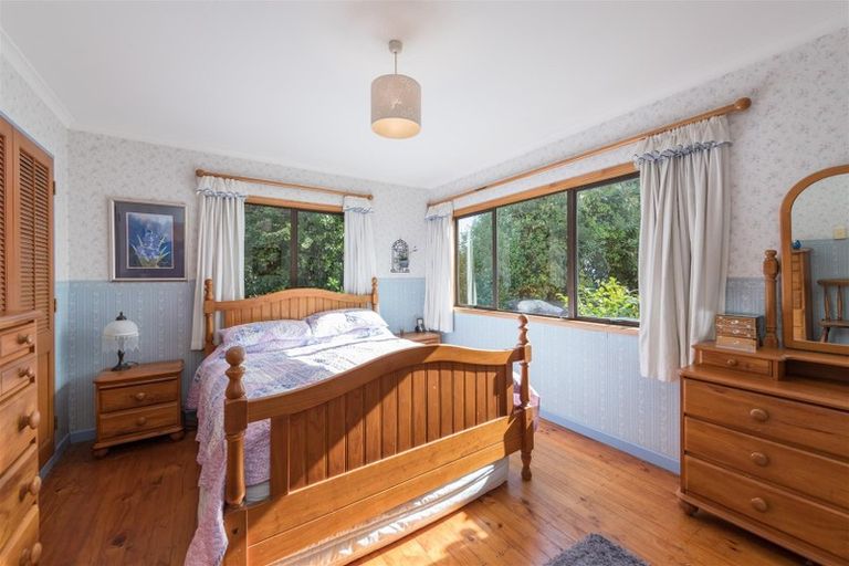 Photo of property in 39 Point Road, Monaco, Nelson, 7011