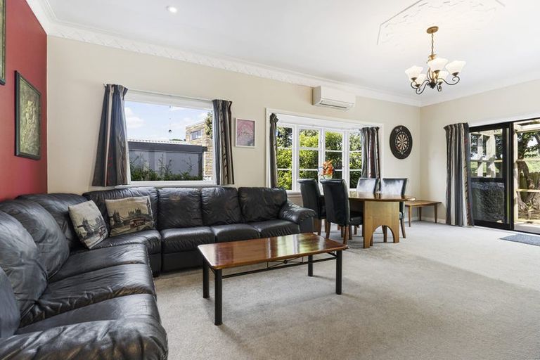 Photo of property in 62 View Road, Houghton Bay, Wellington, 6023