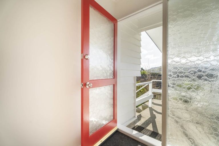 Photo of property in 9 Dormar Place, Churton Park, Wellington, 6037