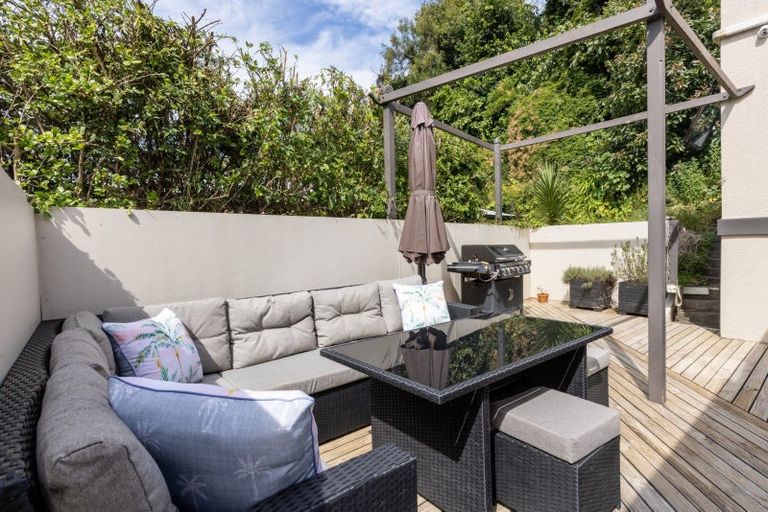 Photo of property in 51a-b Faraday Street, Hospital Hill, Napier, 4110