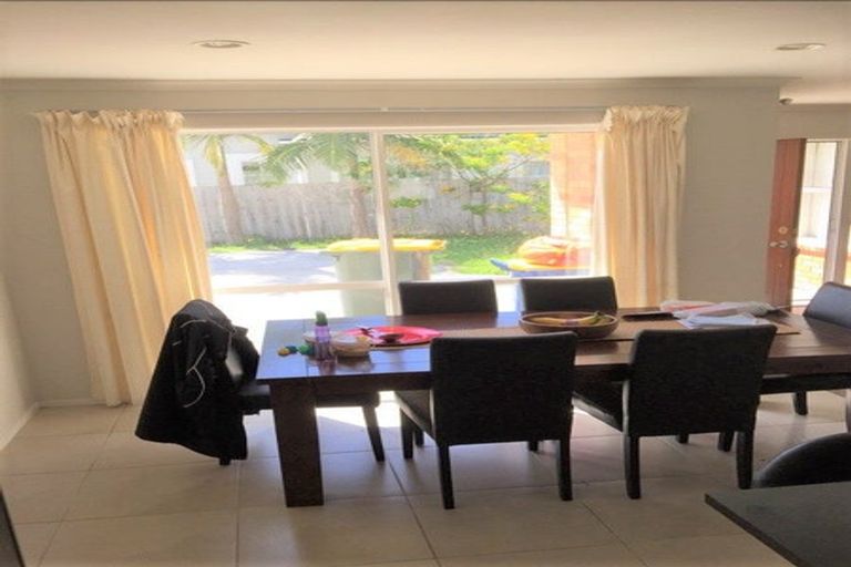Photo of property in 13a Karaka Street, New Lynn, Auckland, 0600