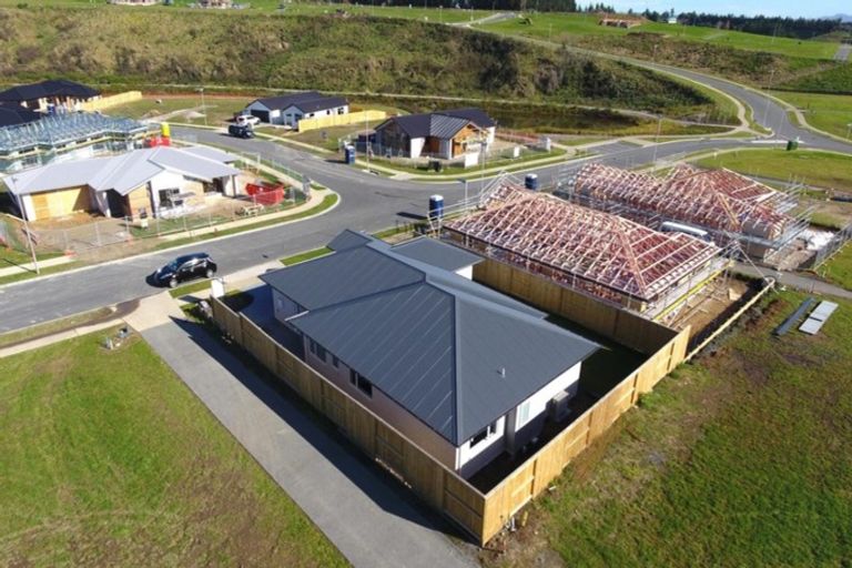 Photo of property in 21 Whakaturou Crescent, Pyes Pa, Tauranga, 3112