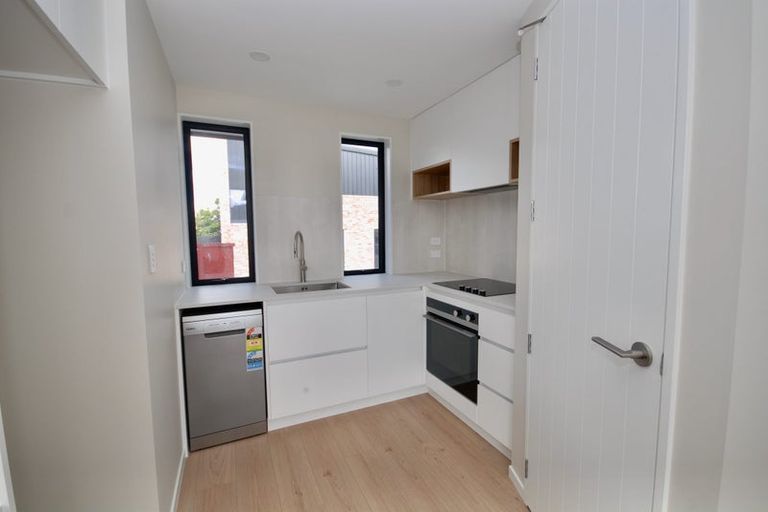 Photo of property in 139 Tirimoana Road, Te Atatu South, Auckland, 0602