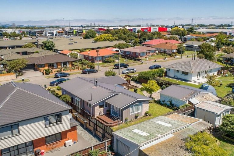 Photo of property in 4 Janet Street, Upper Riccarton, Christchurch, 8041