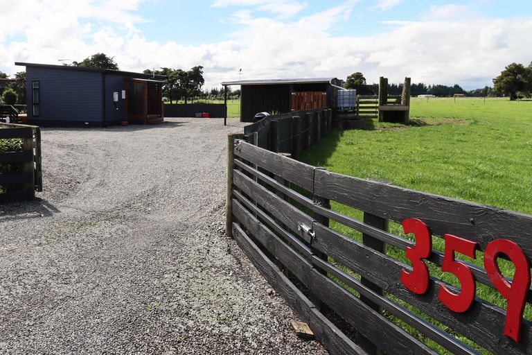 Photo of property in 359 Moreton Road, Parkvale, Carterton, 5792