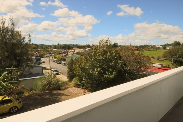 Photo of property in 10 Station Road, Kawakawa, 0210