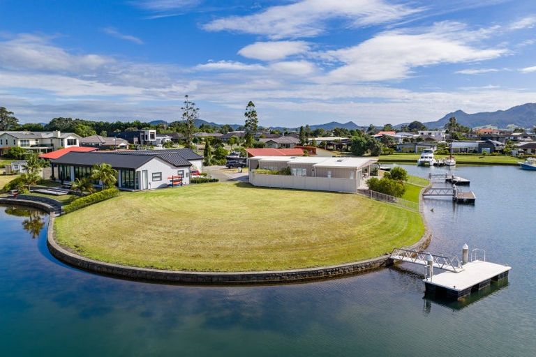 Photo of property in 23 Stace Hopper Drive, One Tree Point, 0118