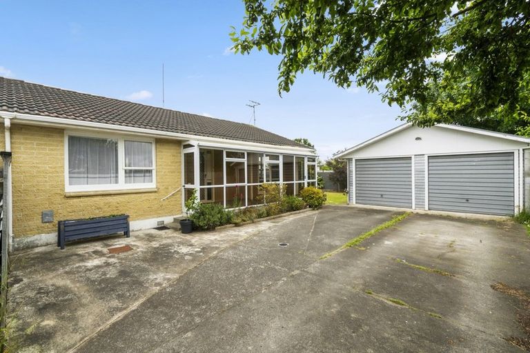 Photo of property in 22a Acacia Street, Kelvin Grove, Palmerston North, 4414