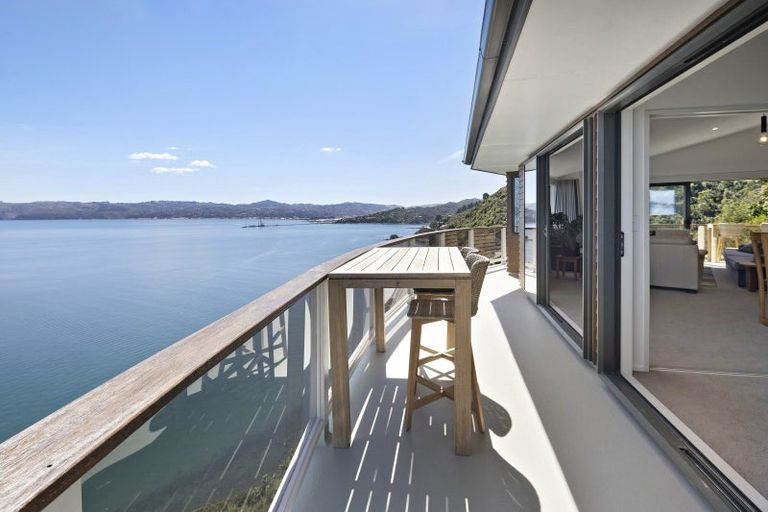Photo of property in 55 Ferry Road, Days Bay, Lower Hutt, 5013