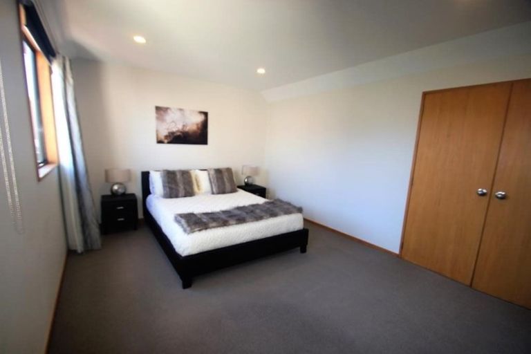 Photo of property in 2/16 Onslow Street, St Albans, Christchurch, 8014