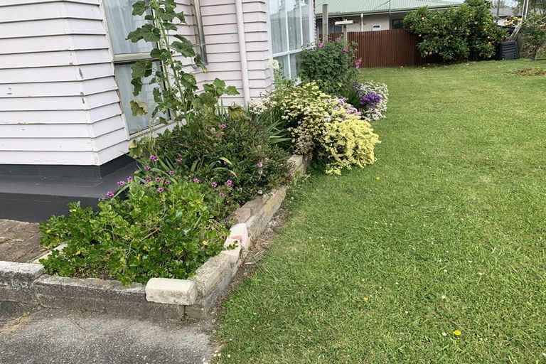 Photo of property in 1 Firth Place, Awapuni, Palmerston North, 4412