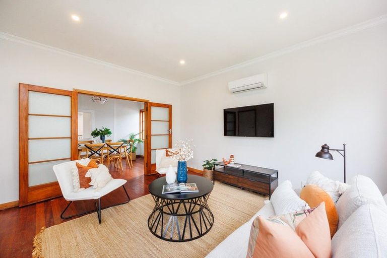 Photo of property in 24 Vernon Avenue, Takaro, Palmerston North, 4412