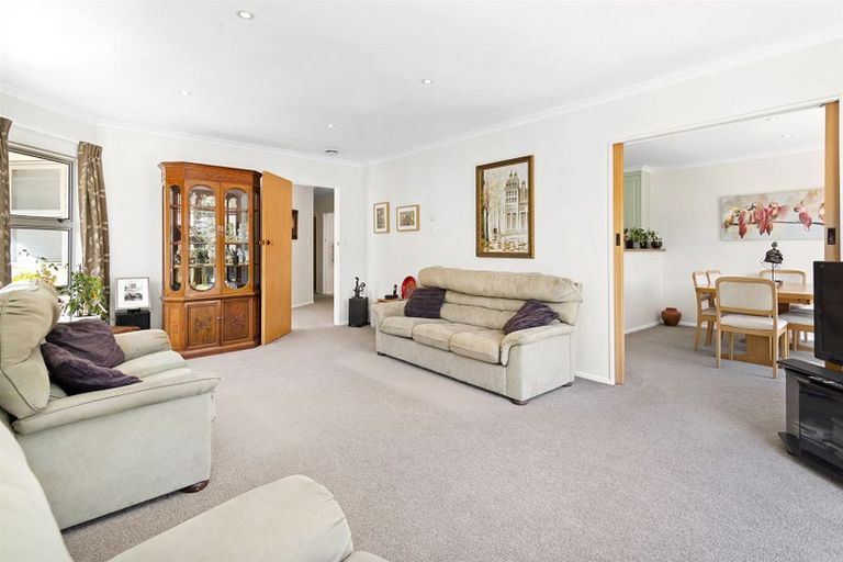 Photo of property in 53 Ranui Terrace, Tawa, Wellington, 5028
