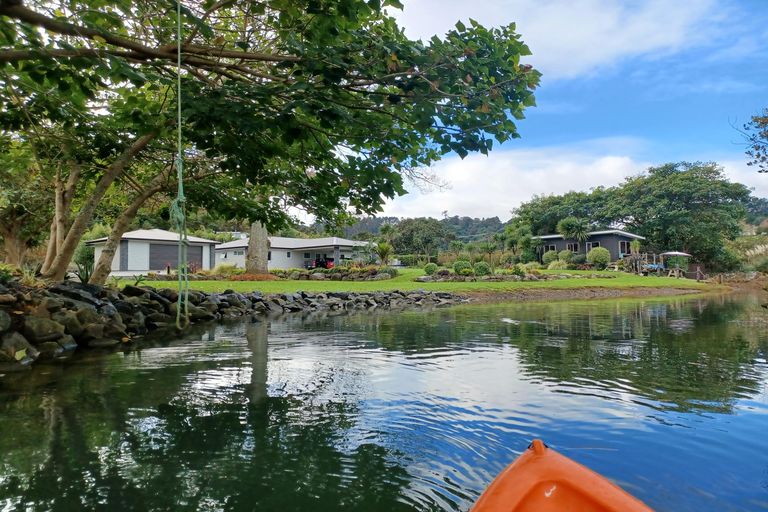 Photo of property in 31 Crisp Road, Parua Bay, Whangarei, 0174