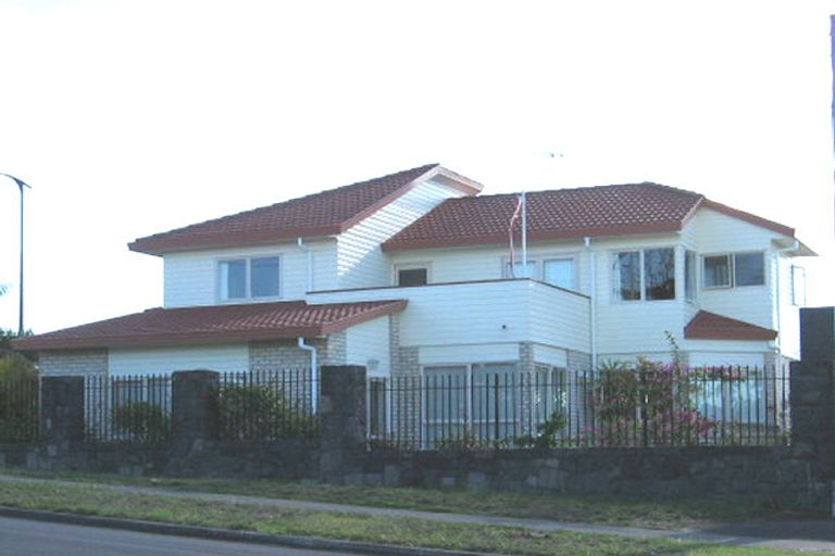Photo of property in 72 Moire Road, Massey, Auckland, 0614
